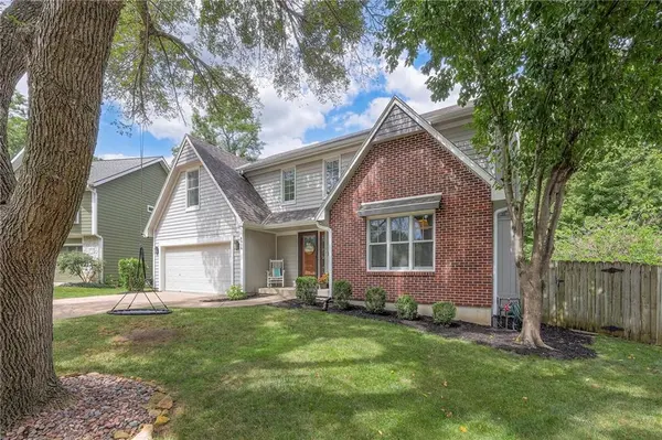 6914 REEDER CT, Shawnee, KS 66203
