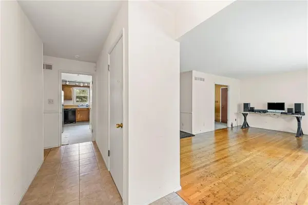 6009 W 88th ST, Overland Park, KS 66207