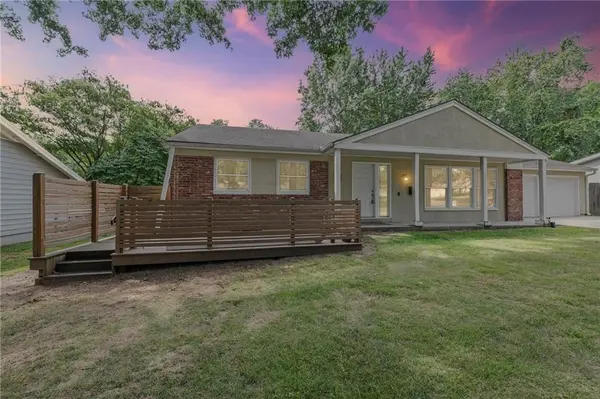 6009 W 88th ST, Overland Park, KS 66207