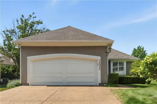 12034 Juniper ST, Overland Park, KS 66209