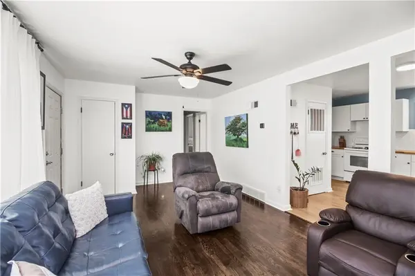 118 Park AVE, Buckner, MO 64016