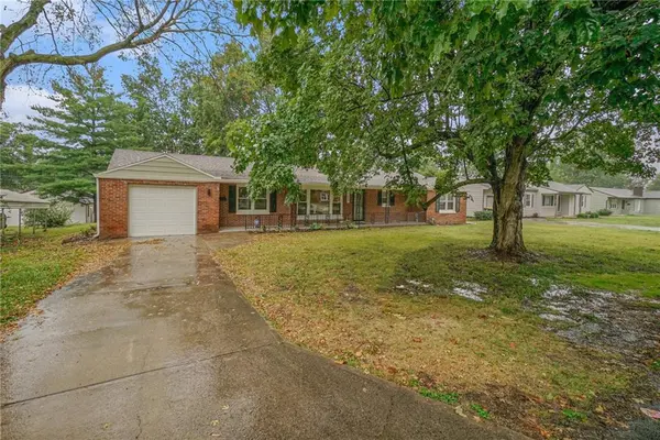 8721 E 74 ST, Raytown, MO 64133