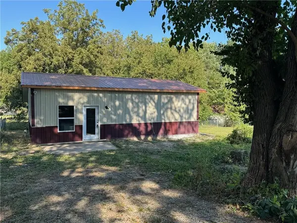 176 SE 431st RD, Warrensburg, MO 64093