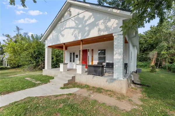 2531 Jackson AVE, Kansas City, MO 64127