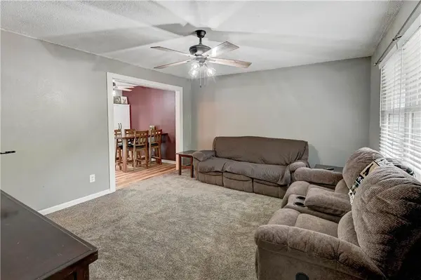 204 Millview DR, Buckner, MO 64016