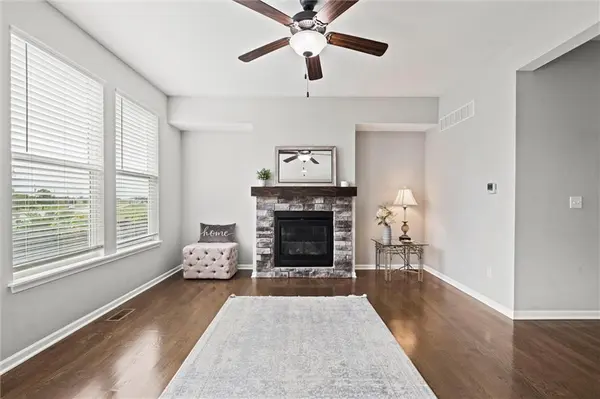 741 W Shawnee CT, Gardner, KS 66030
