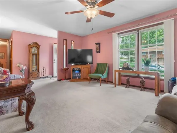 4514 Gazelle TER, St Joseph, MO 64506