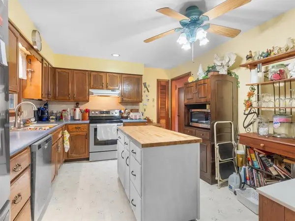 4514 Gazelle TER, St Joseph, MO 64506