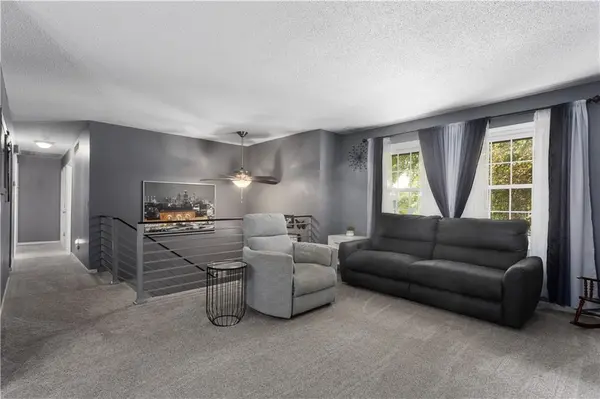 6109 Clydesdale LN, Country Club, MO 64506