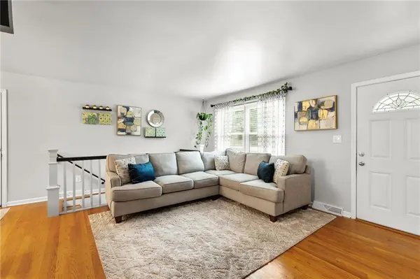 10106 W 91ST ST, Overland Park, KS 66212