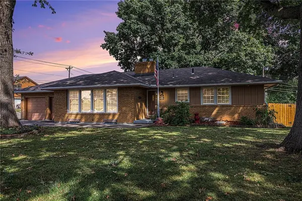813 N Pawnee AVE, Independence, MO 64056