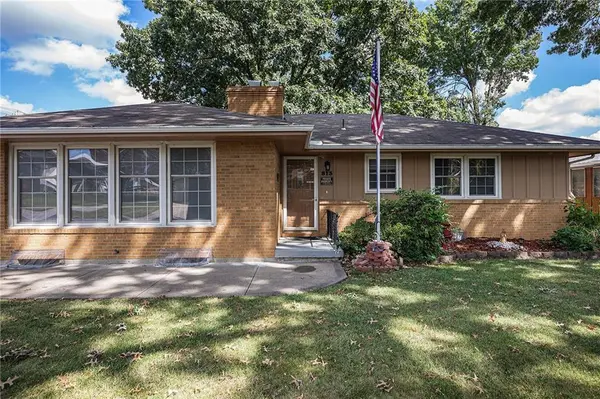 813 N Pawnee AVE, Independence, MO 64056