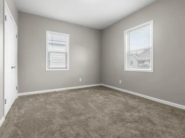 6416 Carnegie ST, St Joseph, MO 64504