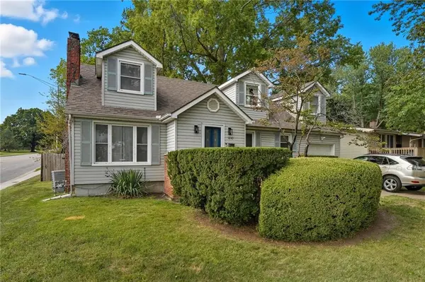 5840 Floyd ST, Overland Park, KS 66202