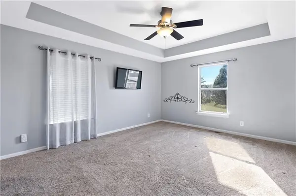 407 Signal Ridge DR, Baldwin City, KS 66006