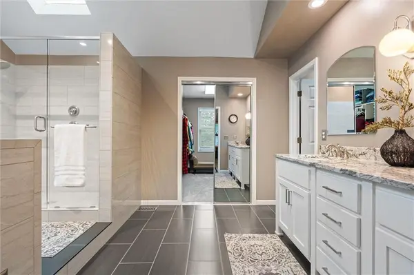 14408 S Alden CT, Olathe, KS 66062