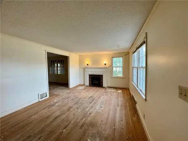 4933 Parish DR, Roeland Park, KS 66205