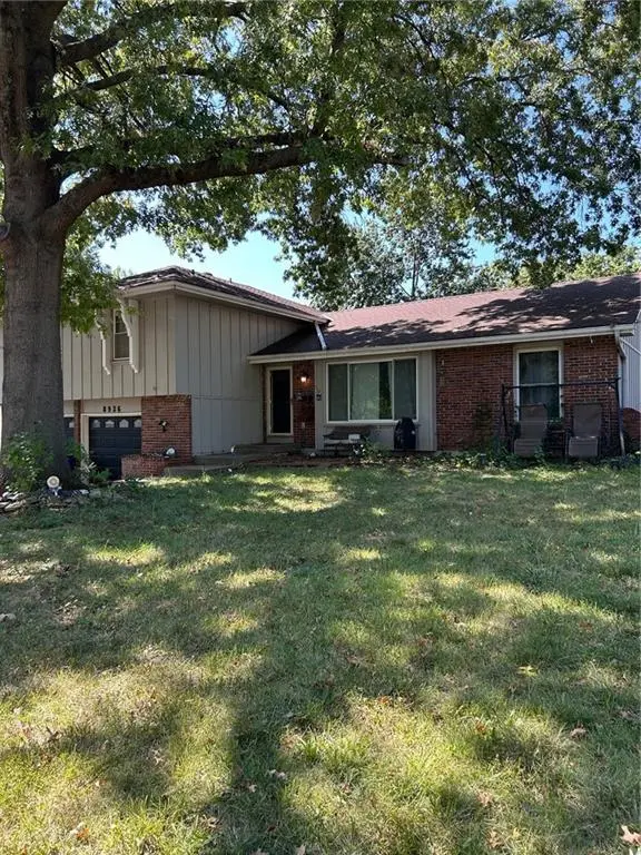 8926 GRANT ST, Overland Park, KS 66212