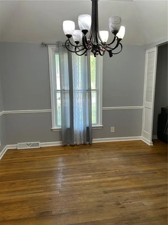 8926 GRANT ST, Overland Park, KS 66212