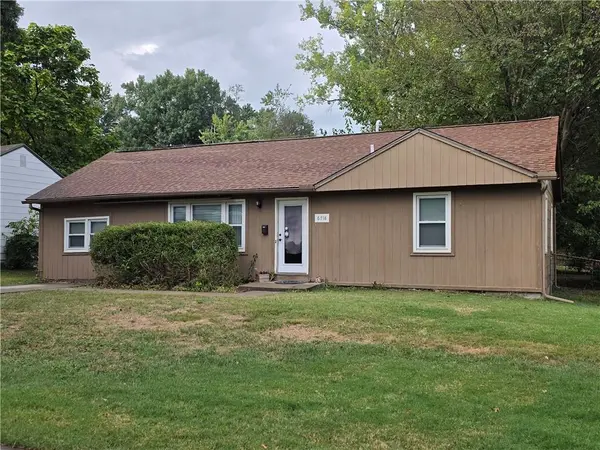 6718 W 72nd TER, Overland Park, KS 66204