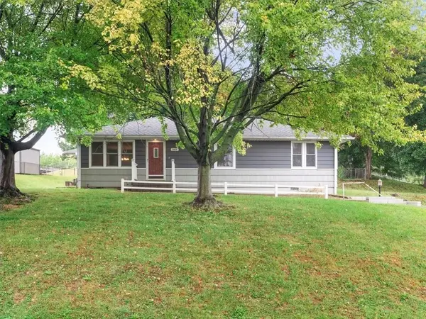 5416 Anah ST, St Joseph, MO 64504