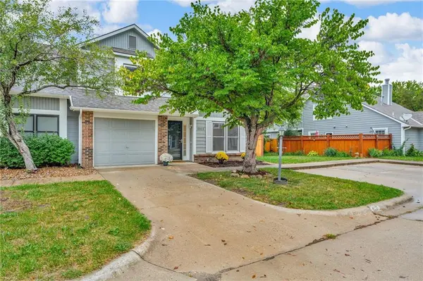 2223 Breckenridge DR, Lawrence, KS 66047