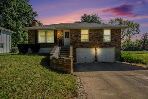 8617 Evanston ST, Raytown, MO 64138