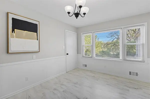 5425 N Flora AVE, Kansas City, MO 64118