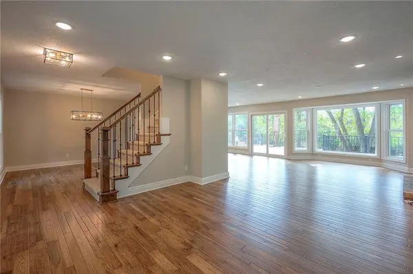 20823 W 45th TER, Shawnee, KS 66218