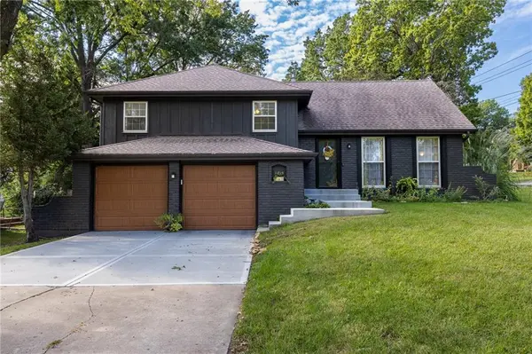 11815 W 53rd ST, Shawnee, KS 66203