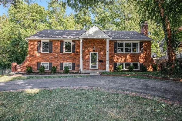 6633 Nall AVE,  Prairie Village,  KS 66202