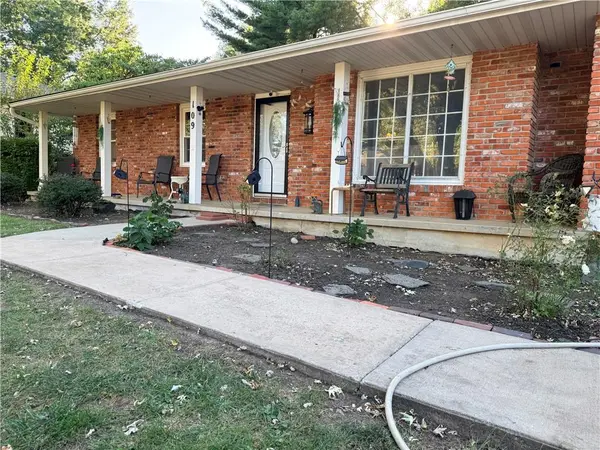 109 N HARRISON ST, Spring Hill, KS 66083