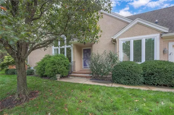 9505 W 122nd ST, Overland Park, KS 66213