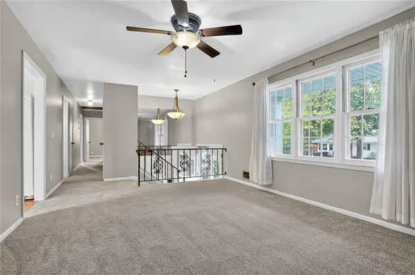 3625 N Park AVE, Kansas City, MO 64116