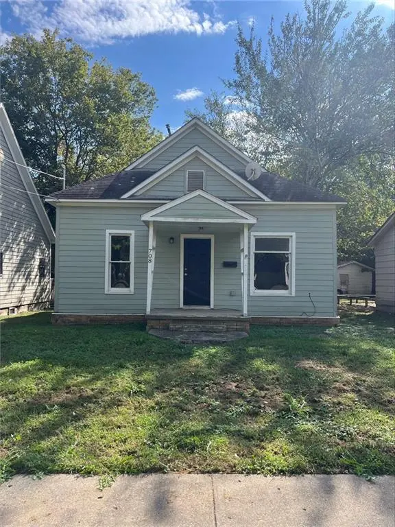 708 E 7th ST, Pittsburg, KS 66762