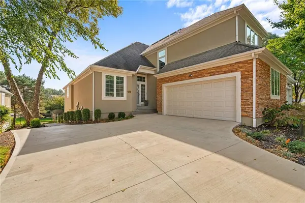7027 W 129th PL, Overland Park, KS 66213