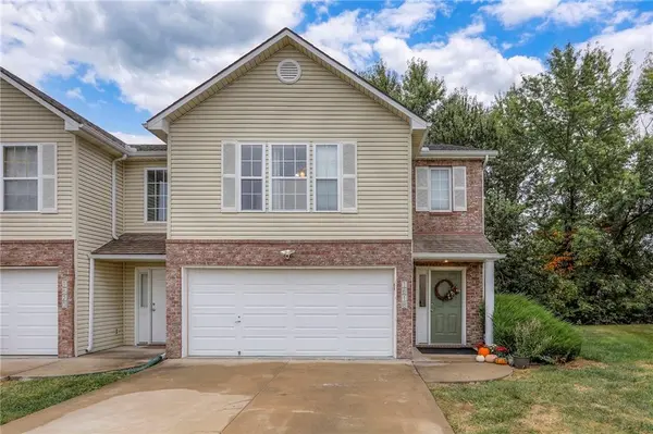 1618 NW Samantha CT,  Blue Springs,  MO 64015