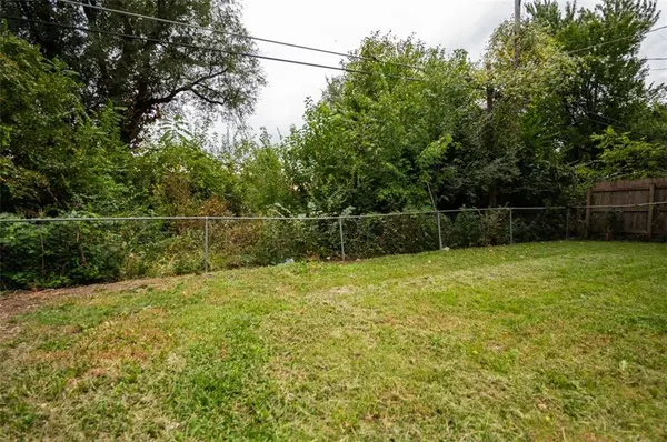 3380 SW Kirklawn AVE, Topeka, KS 66611