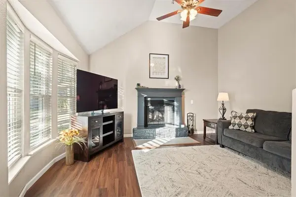15704 W 126th TER, Olathe, KS 66062