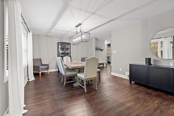 2400 W 77th ST, Prairie Village, KS 66208