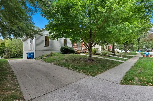 862 Amesbury AVE, Liberty, MO 64068