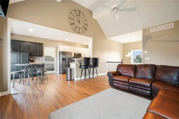 20410 W 201 ST, Spring Hill, KS 66083