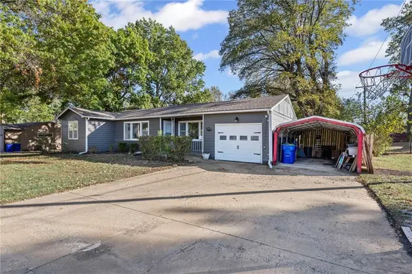 409 E Washington ST, Gardner, KS 66030