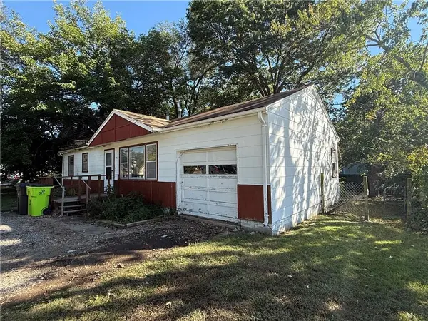 315 W North AVE, Belton, MO 64012