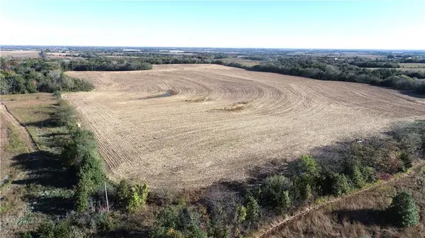 AA HWY, Pattonsburg, MO 64670