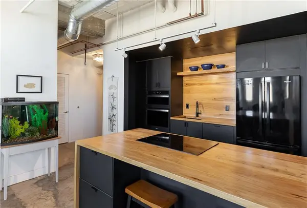 523 Grand BLVD #4A, Kansas City, MO 64106
