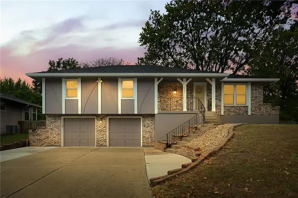 2901 SE 6 ST, Blue Springs, MO 64014