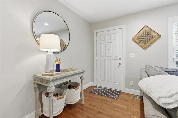 7918 W 88th ST, Overland Park, KS 66212