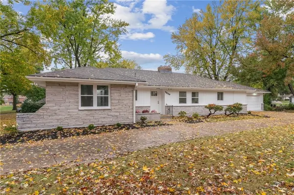 7620 Ward Pkwy, Kansas City, MO 64114