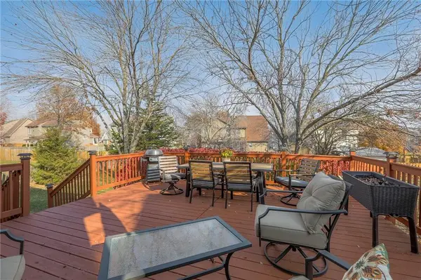 12293 S Mullen RD, Olathe, KS 66062